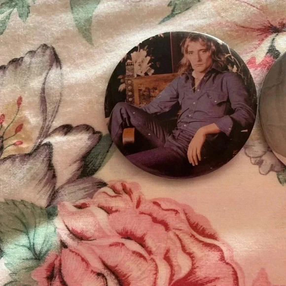 Rod Steward and Captain Kick Buttons - Picture 2 of 5